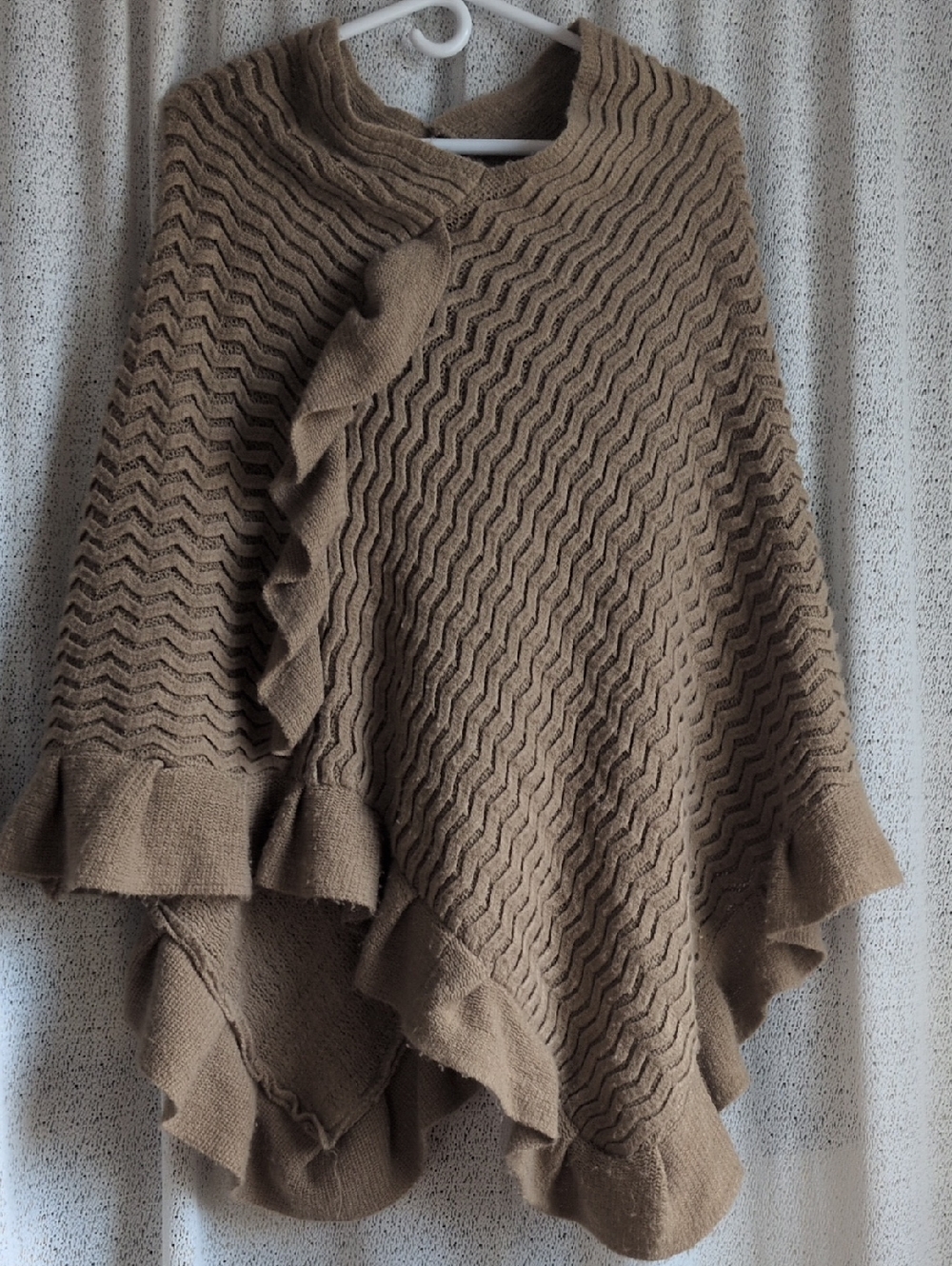 chic Brown Ruffle-Trim Knit Poncho